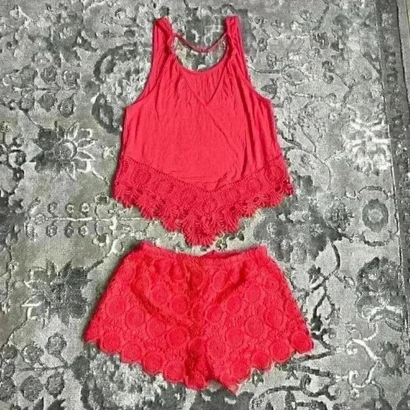 Two Piece Matching Set - Picture 4 of 13